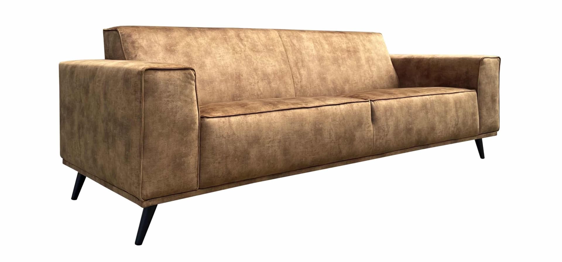 Zijaanzicht van de bruine 3-zitsbank Mees met retro zwarte metalen poten en plintafwerking