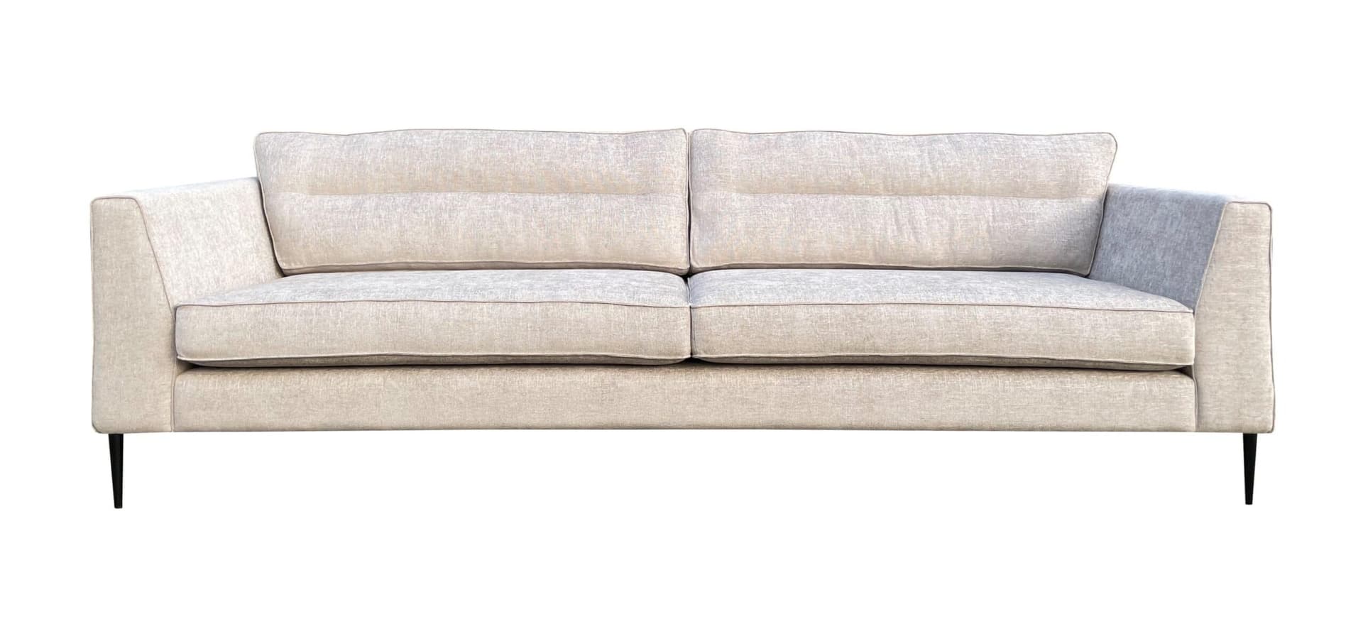 4-zitsbank in beige stof met zwarte poten