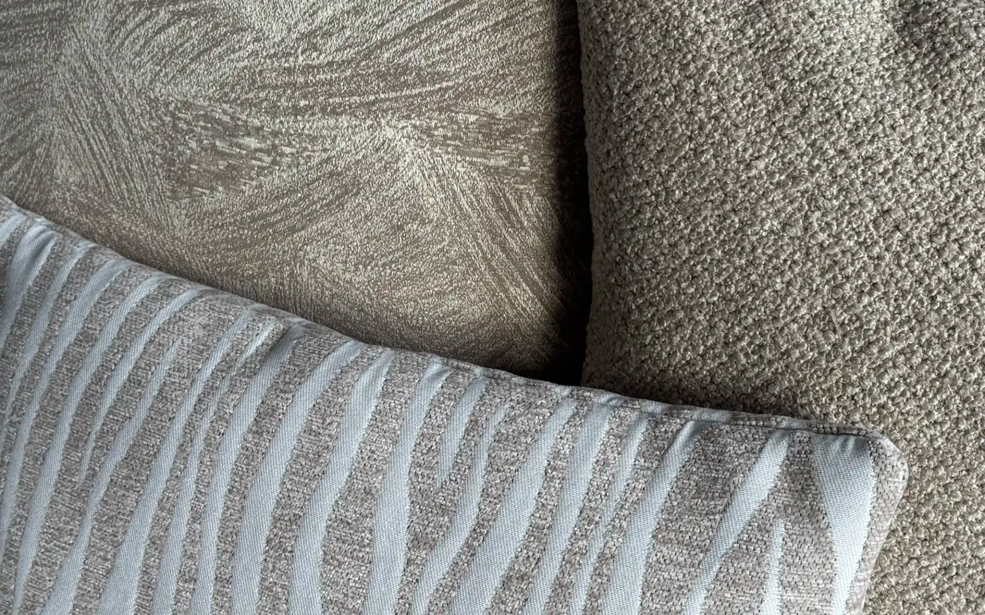 Detailfoto van de verschillende stoffen in de sierkussen set Be Rhythm