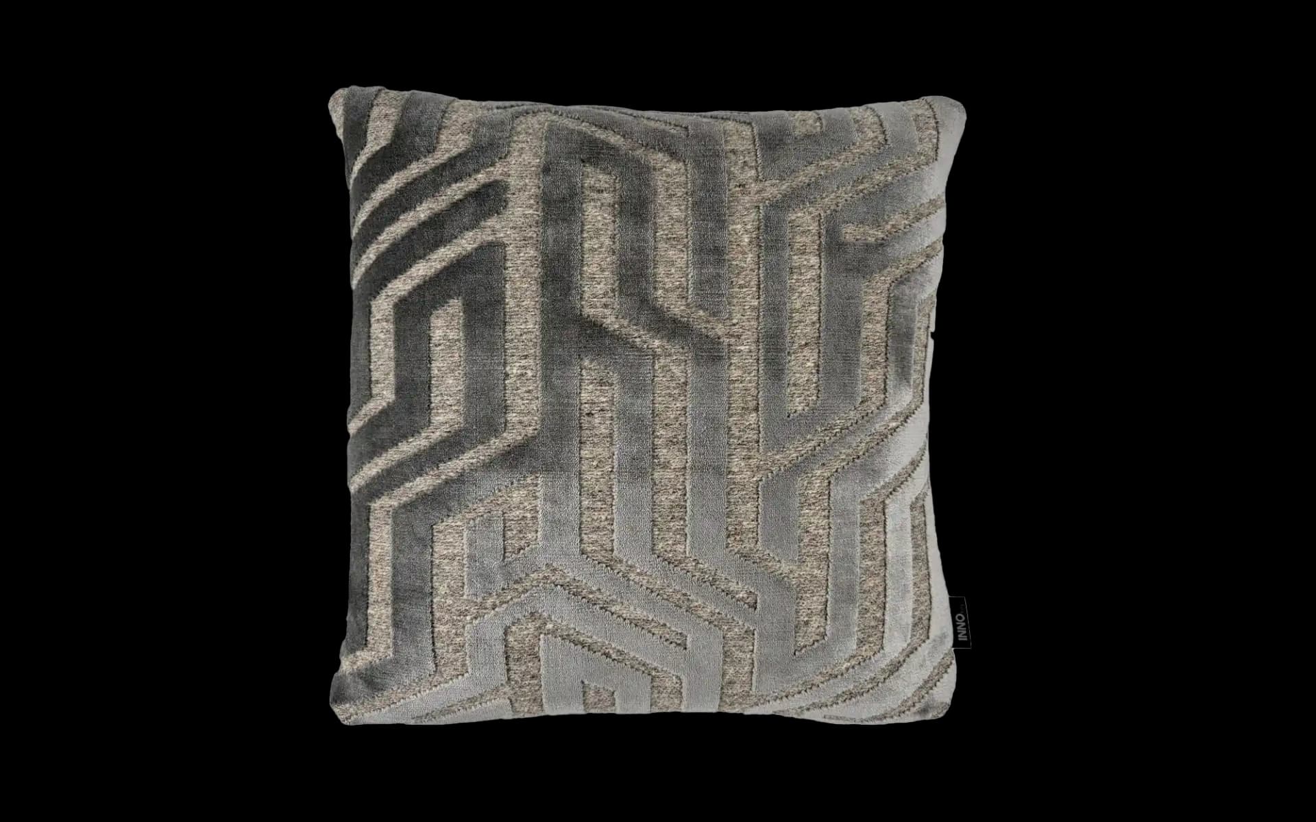 Voorzijde grijs sierkussen 45 x 45 cm met velvet geometrisch patroon