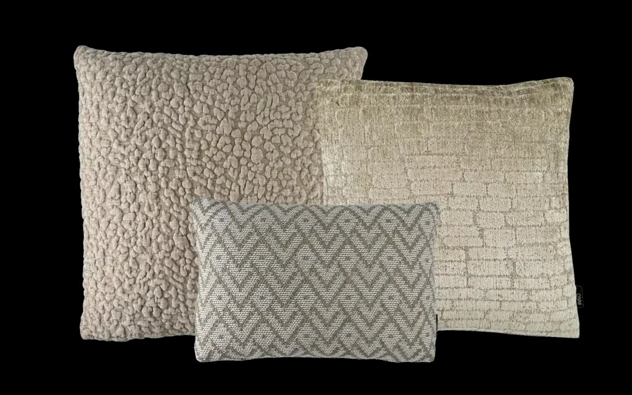 Sierkussen Bohemian white set met 3 beige en naturel sierkussens in verschillende vormen en patronen